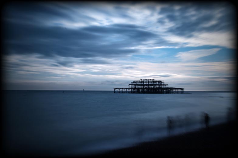 brighton_beach_west_pier_vintage_effect_blurred_figures_east_sussex